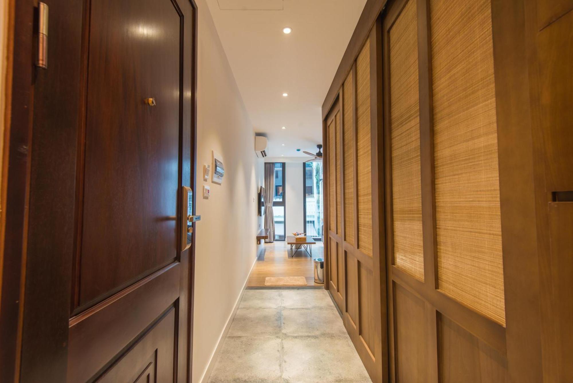 22housing & 81 Linh Lang Apartment Hanoi
